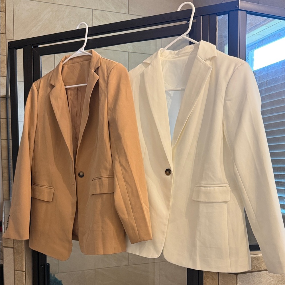 Elegant Women's Tan and White Blazers